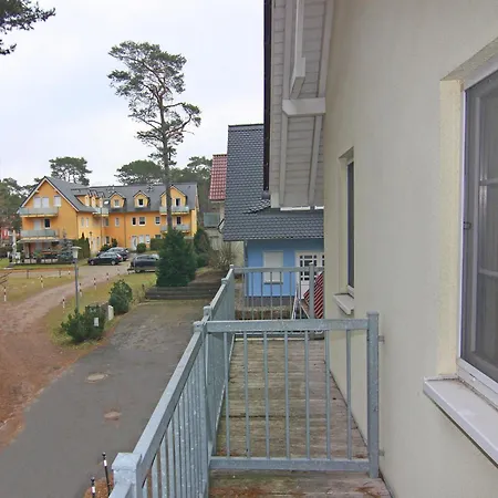 펜션 Doppelhaushaelfte Strandhaus Ii In 트라센하이드